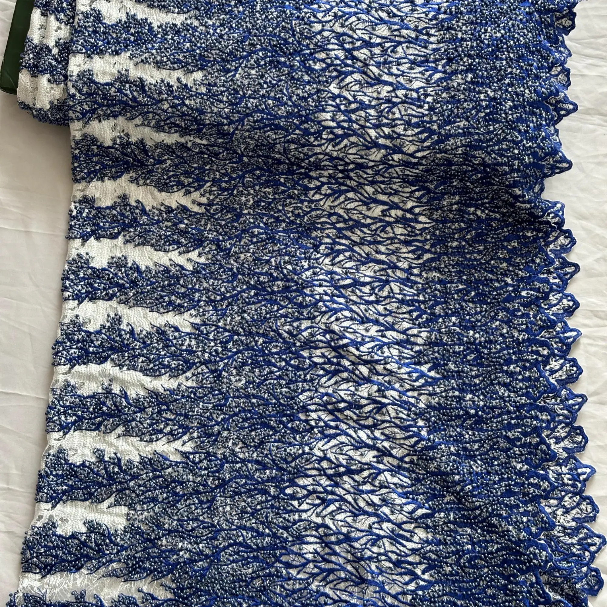 White embroidered tulle , with royal embroidery and pearls - Master